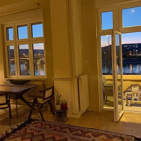 Art & View In The Center Apartment Budapest
